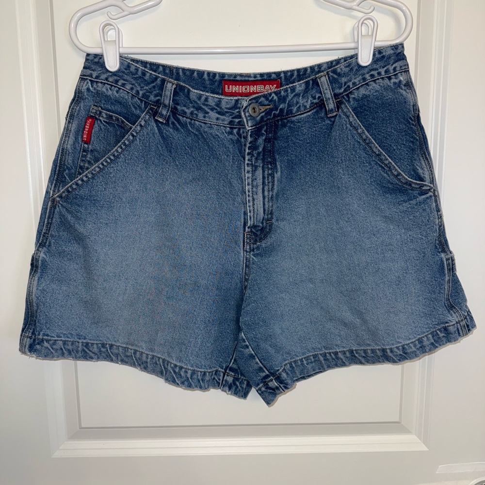 Urban Behavior Vintage Women's Classic Blue Jean Shorts